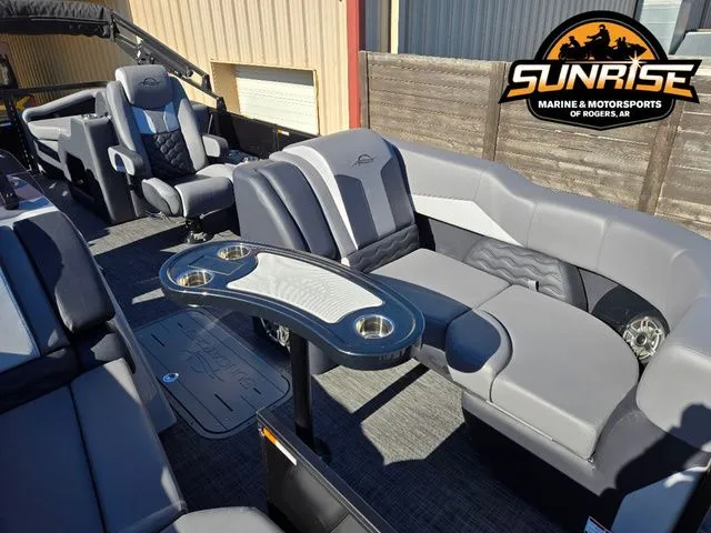 Slide: The Image of SunCatcher Elite 322SS 2026 - 10