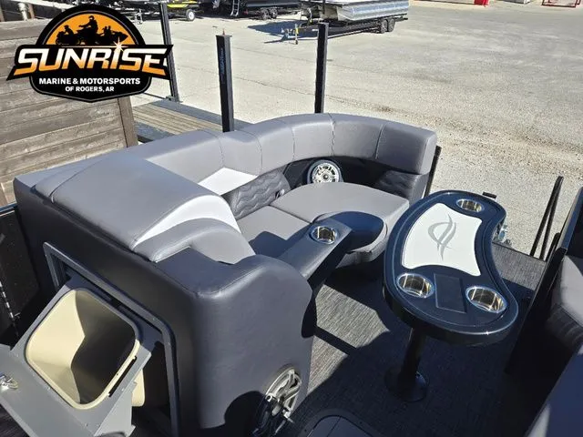 Slide: The Image of SunCatcher Elite 322SS 2026 - 16