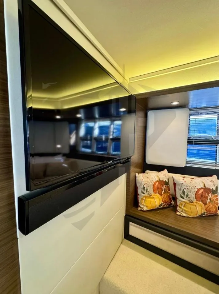 Slide: The Image of Azimut 55S 2015 - 57