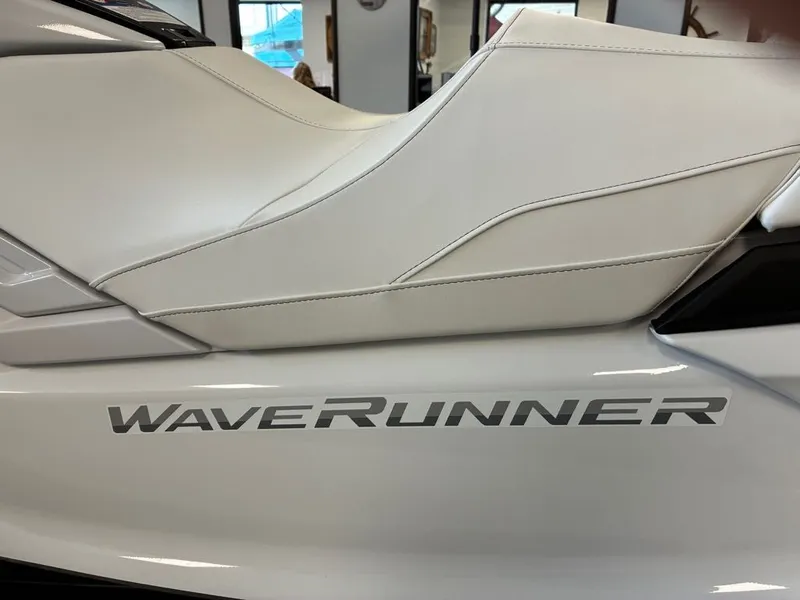 Slide: The Image of Yamaha FX Cruiser S.V.H.O. w/Audio 2026 - 2