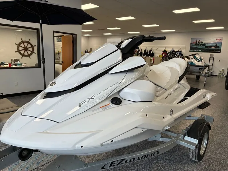 Slide: The Image of Yamaha FX Cruiser S.V.H.O. w/Audio 2026 - 4