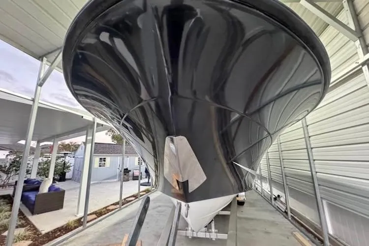 Slide: The Image of 2008 Hydra-Sports Vector 2900 CC boat on trailer in covered storage. - 3