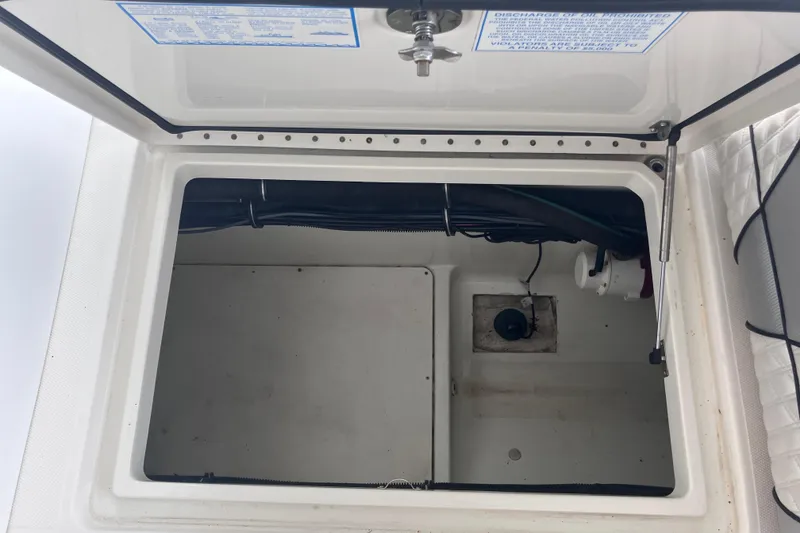 Slide: The Image of Open storage compartment on 2008 Hydra-Sports Vector 2900 CC boat. - 52