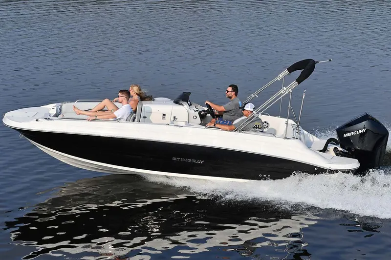 Slide: The Image of Stingray 212 SC 2026 - 54