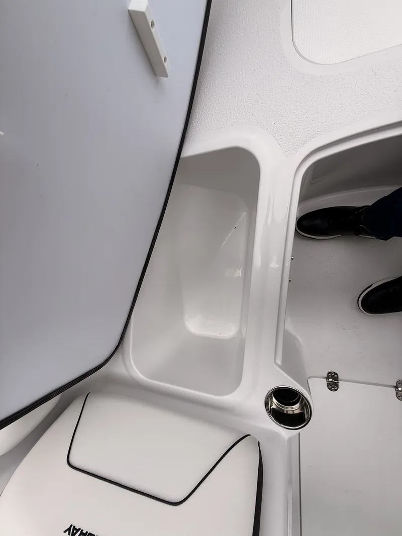 Slide: The Image of Interior of Stingray 172 DC boat, model year 2025. - 28