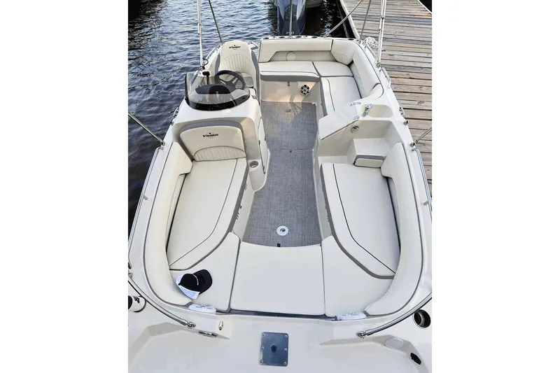 Slide: The Image of Stingray 192 SC 2025 - 31