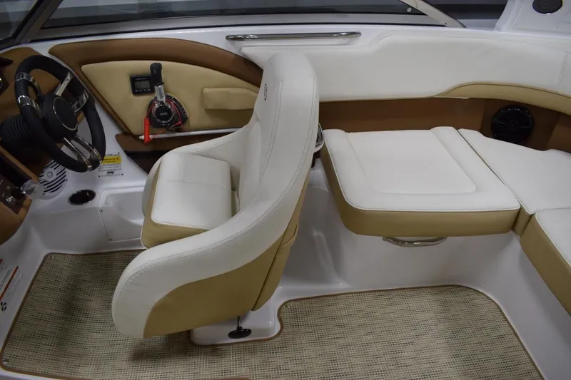 Slide: The Image of Cobalt 200S 2019 - 10