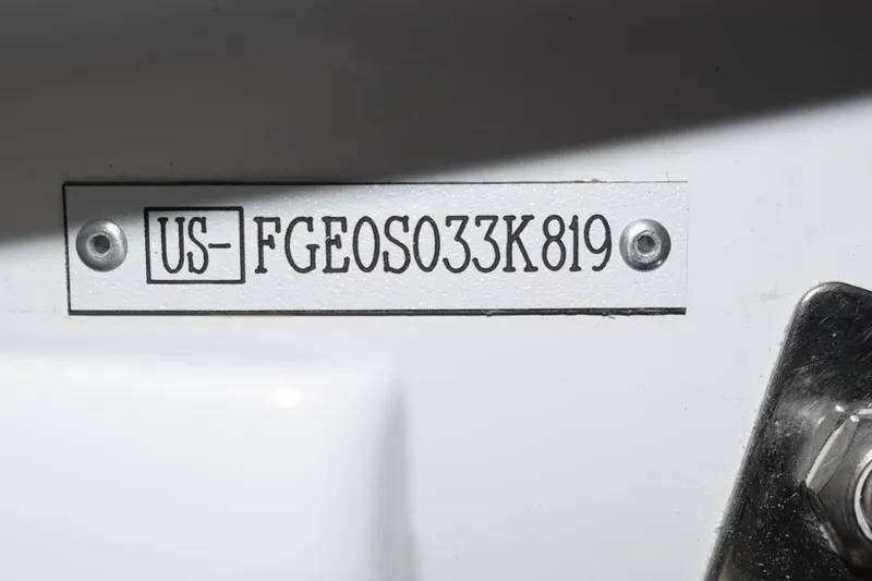 Slide: The Image of Cobalt 200S 2019 - 14