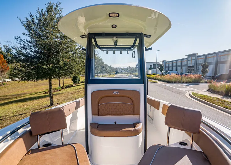 Slide: The Image of Sea Hunt Ultra 235 SE 2026 - 22