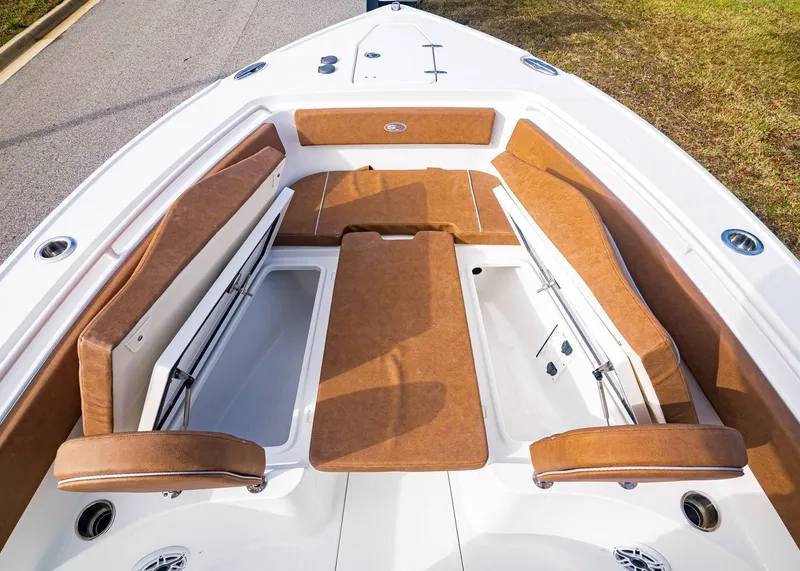 Slide: The Image of Sea Hunt Ultra 265 SE 2026 - 25