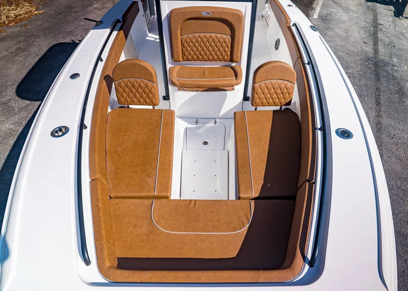 Slide: The Image of Sea Hunt Ultra 275 SE 2026 - 19