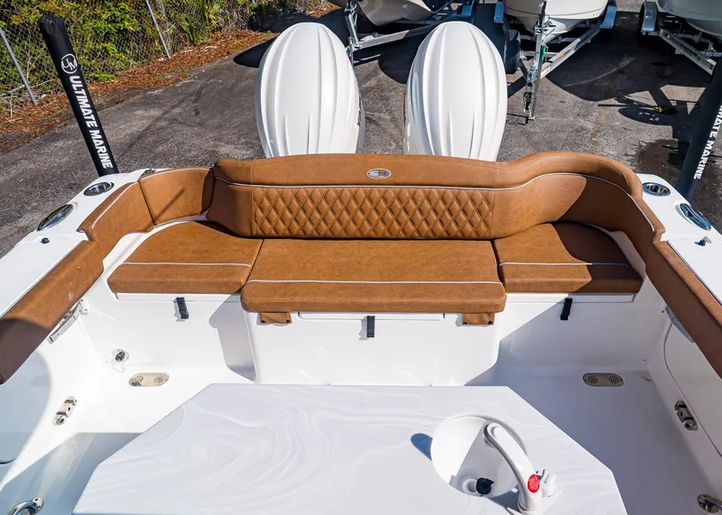 Slide: The Image of Sea Hunt Ultra 275 SE 2026 - 5