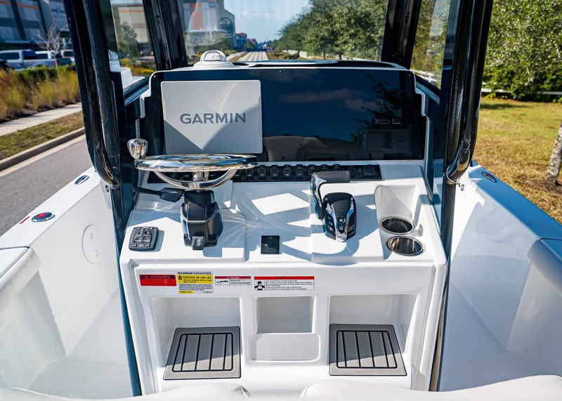 Slide: The Image of Sea Hunt BX 25 FS 2026 - 12