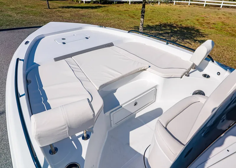 Slide: The Image of Sea Hunt BX 25 FS 2026 - 20