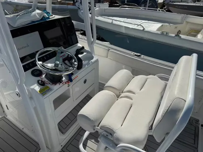 Slide: The Image of Sea Hunt Ultra 219 2019 - 5