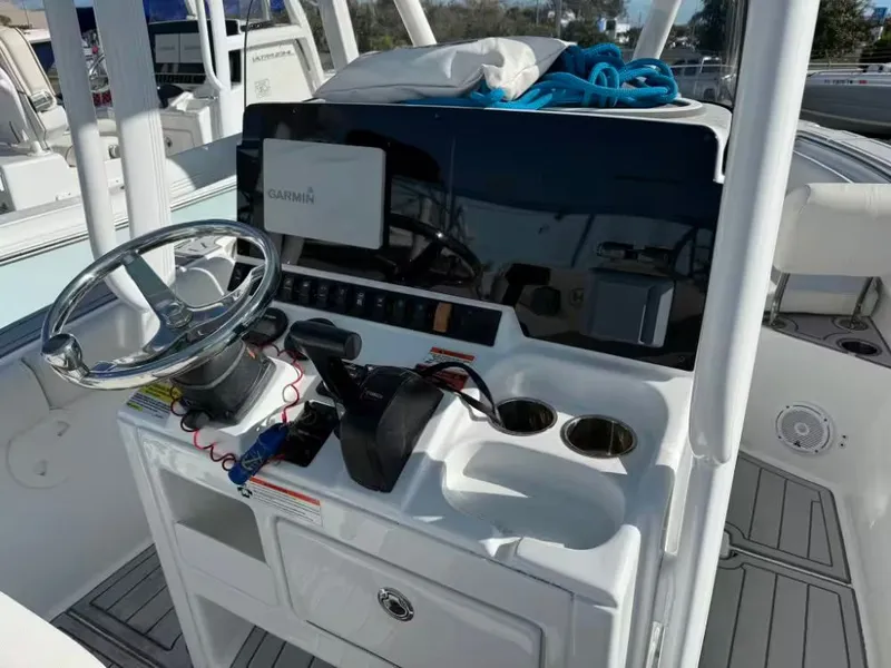 Slide: The Image of Sea Hunt Ultra 219 2019 - 6