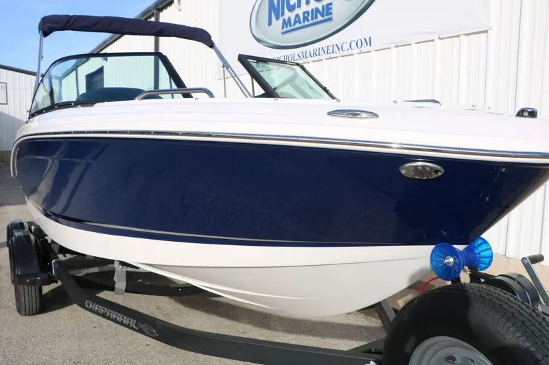 Slide: The Image of Chaparral 21 SSi 2026 - 11