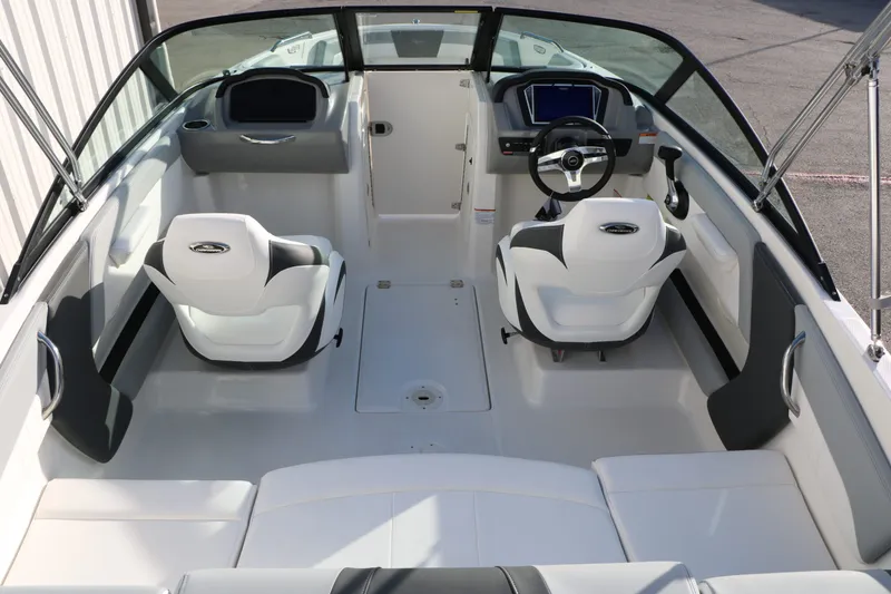 Slide: The Image of Chaparral 21 SSi 2026 - 22