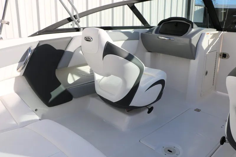 Slide: The Image of Chaparral 21 SSi 2026 - 24