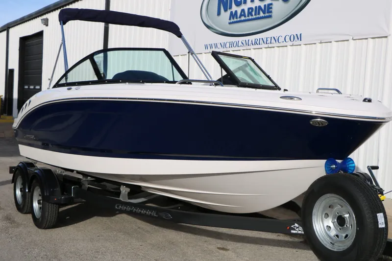 Slide: The Image of Chaparral 21 SSi 2026 - 5