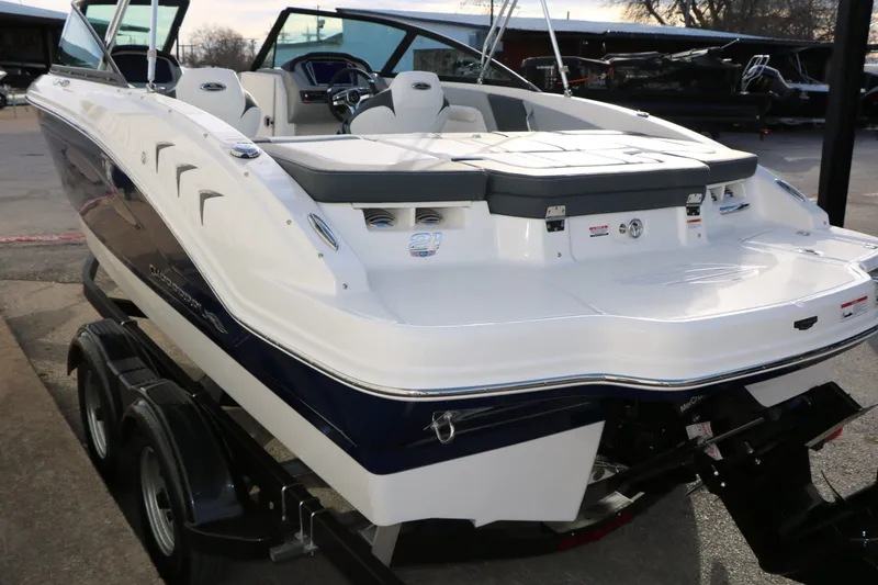 Slide: The Image of Chaparral 21 SSi 2026 - 7