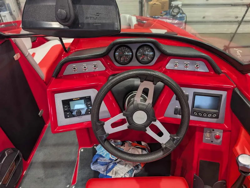 Slide: The Image of MasterCraft NXT22 2020 - 10