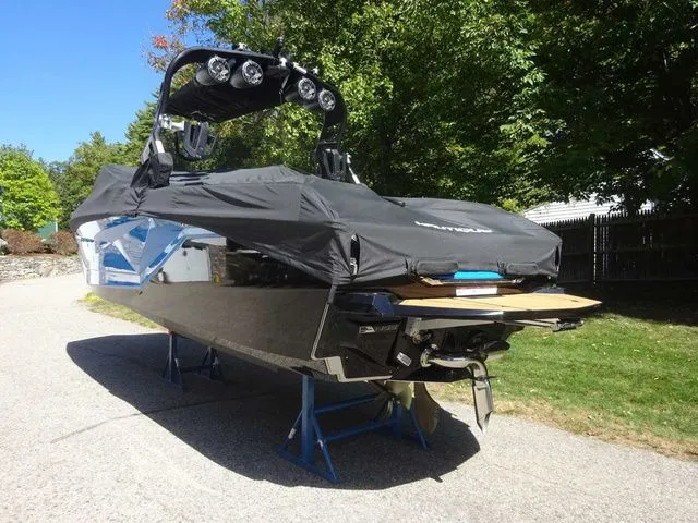 Slide: The Image of Nautique G23 2021 - 3