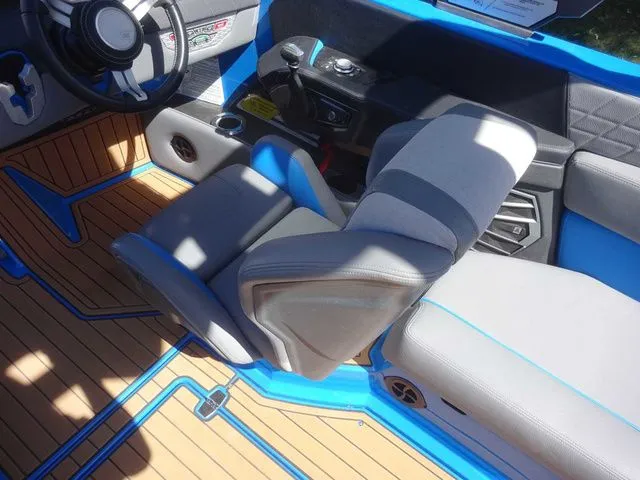 Slide: The Image of Nautique G23 2021 - 8