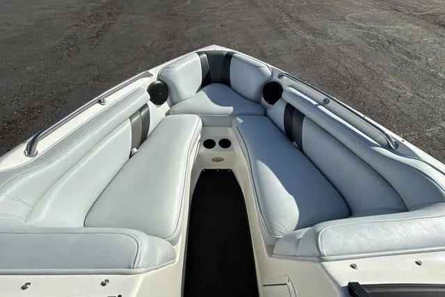 Slide: The Image of Tigé RIDERS EDITION 2001 - 12