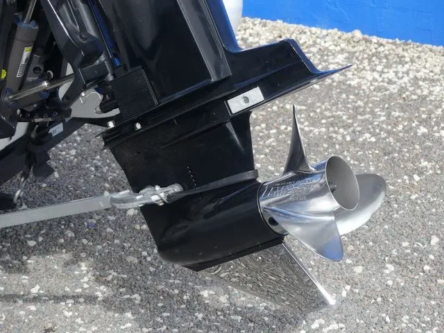 Slide: The Image of Nitro Z-7 2015 - 10