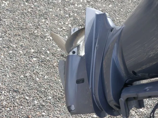 Slide: The Image of Crownline Boats E26 XS 2018 - 11