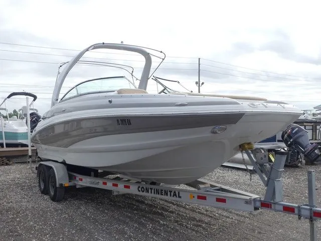 Slide: The Image of Crownline Boats E26 XS 2018 - 4