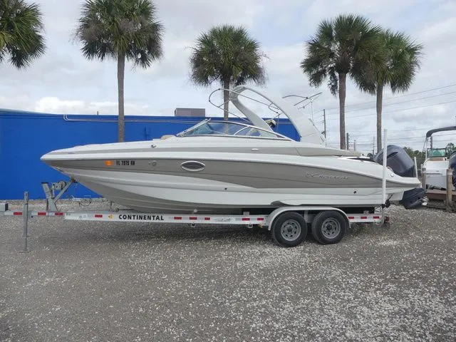 Slide: The Image of Crownline Boats E26 XS 2018 - 8