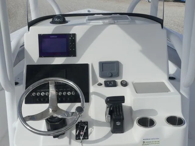 Slide: The Image of Sea Pro 219 Center Console 2021 - 19