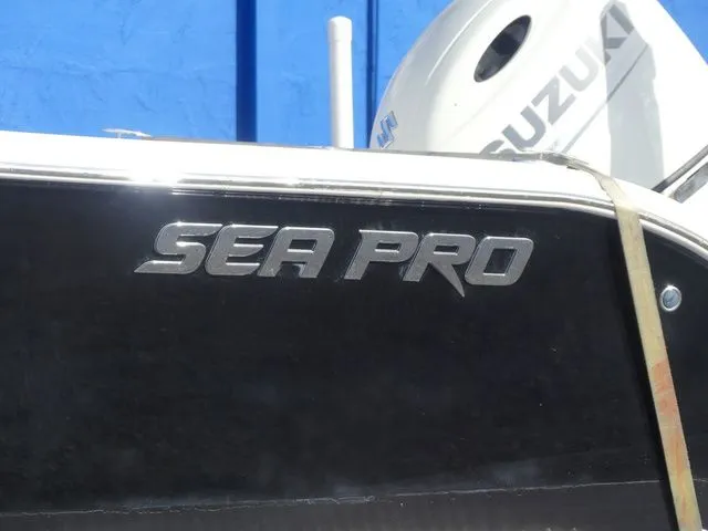 Slide: The Image of Sea Pro 219 Center Console 2021 - 8
