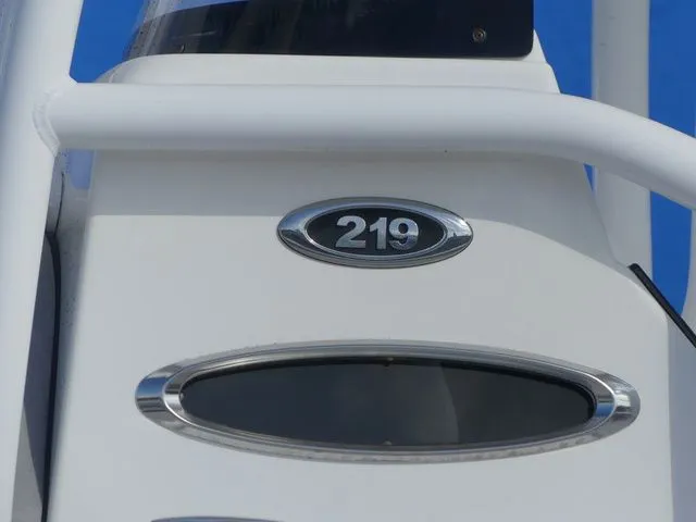 Slide: The Image of Sea Pro 219 Center Console 2021 - 9