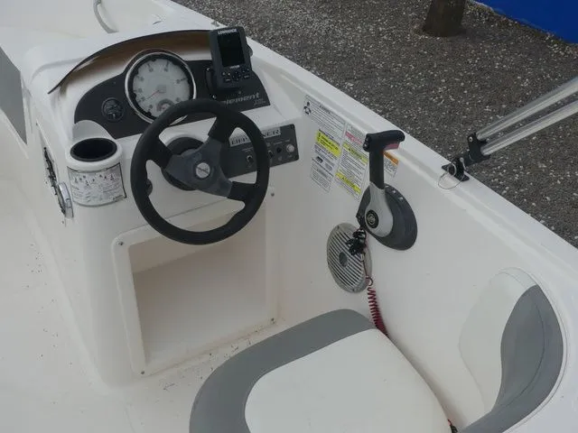 Slide: The Image of Bayliner Element XL 2015 - 15