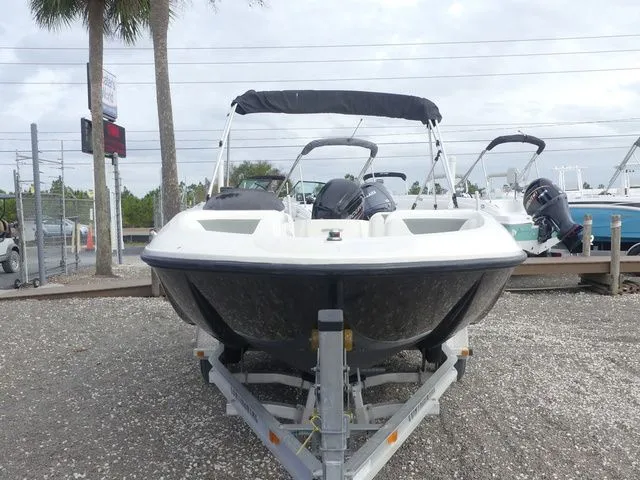 Slide: The Image of Bayliner Element XL 2015 - 2