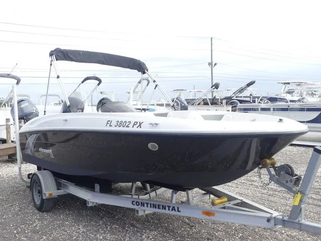 Slide: The Image of Bayliner Element XL 2015 - 3