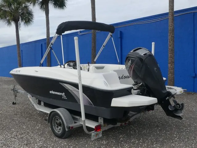 Slide: The Image of Bayliner Element XL 2015 - 6