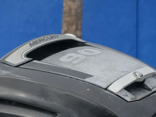 Slide: The Image of Bayliner Element XL 2015 - 9