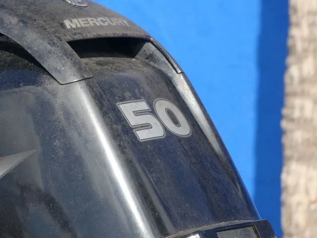 Slide: The Image of Tracker Pro 170 2021 - 9