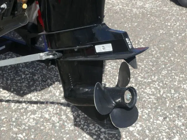 Slide: The Image of Sun Tracker Bass Buggy 16 DLX 2021 - 11