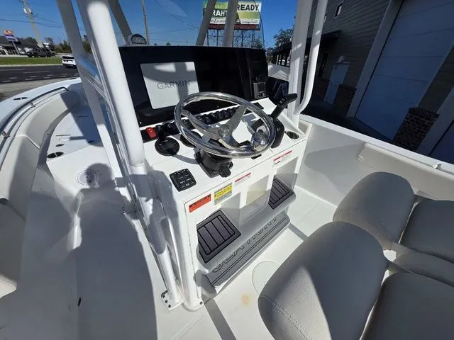 Slide: The Image of Sea Hunt Ultra 229 2024 - 6