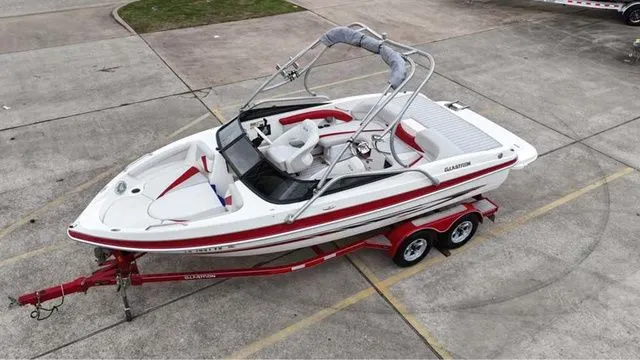 Slide: The Image of Glastron GT 225 2008 - 3