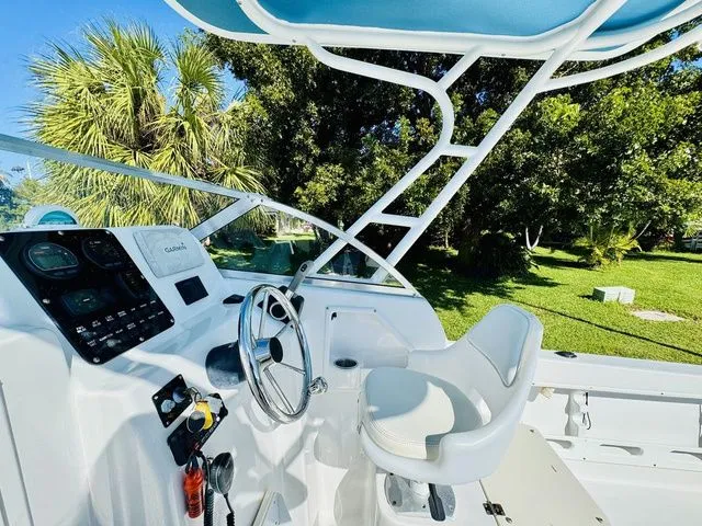 Slide: The Image of Hydra-Sports 21 Walkaround 2005 - 10