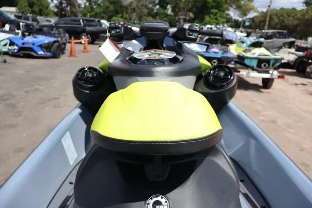 Slide: The Image of Sea-Doo RXP-X 2026 - 10