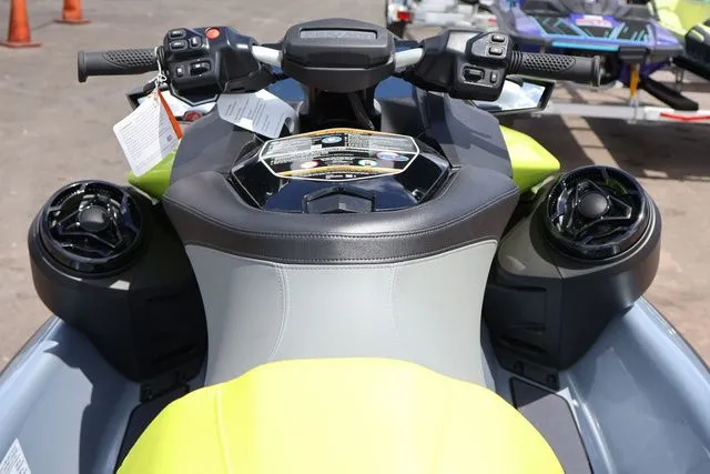 Slide: The Image of Sea-Doo RXP-X 2026 - 11