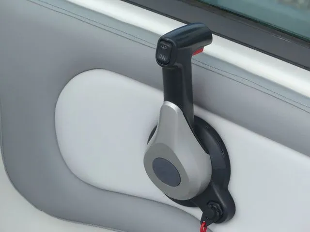 Slide: The Image of NauticStar 243 DC 2021 - 20