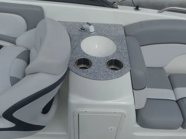 Slide: The Image of NauticStar 243 DC 2021 - 22